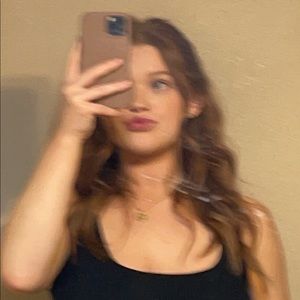 Meet your posher, Devyn